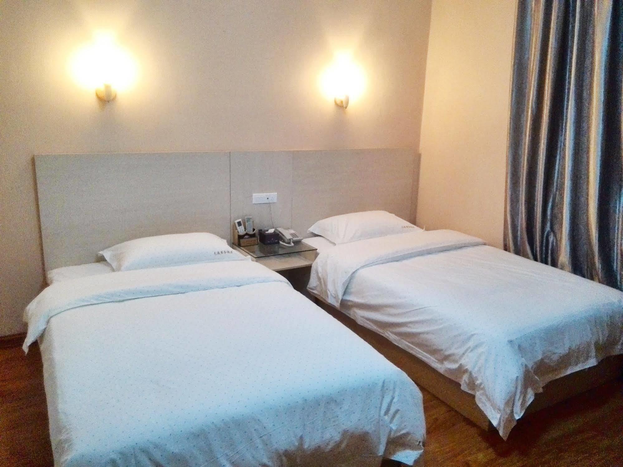 Guilin Tianyi Business Hotel Екстер'єр фото